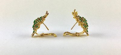 Fächer- oder Sonnenohrringe, Smaragde und Diamanten auf Gelbgold
