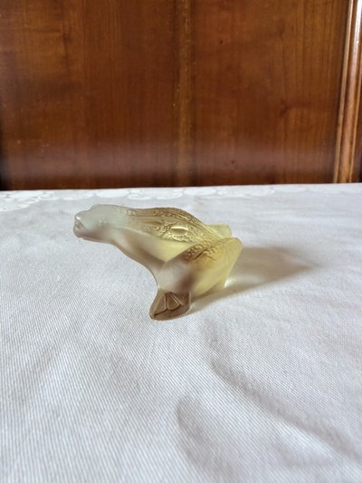 Lalique France – Jumping frog in champagne-tinted satin crystal