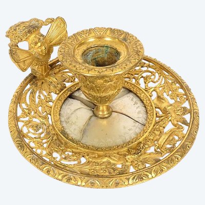 Empire style hand candlestick in gilt bronze and mother-of-pearl, attributed to Claude Galle, depicting Psyche and putti, 19th century