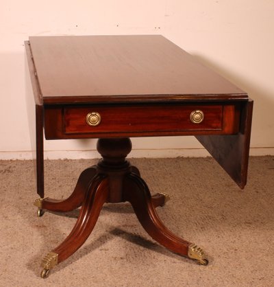 19th-century Pembroke Table Made In Solid Mahogany - England