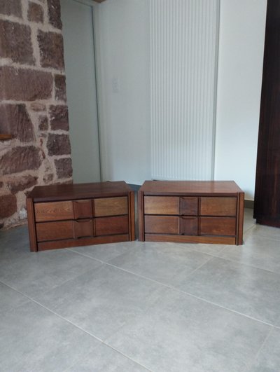 Ensemble de deux chevets, paire de tables de nuit,meuble modulable en table basse, enfilade, commode