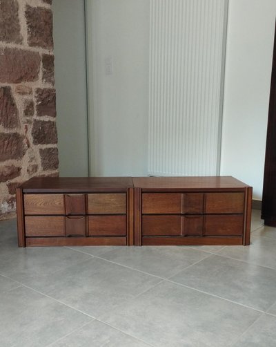Ensemble de deux chevets, paire de tables de nuit,meuble modulable en table basse, enfilade, commode