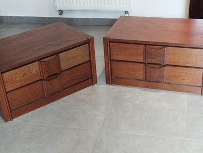 Ensemble de deux chevets, paire de tables de nuit,meuble modulable en table basse, enfilade, commode