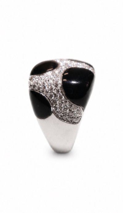 Cocktailring aus 18-karätigem Gold mit Emaille und Diamanten