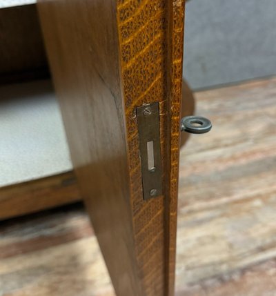 Credenza in rovere in stile Art Déco, ispirata alle creazioni di Maurice Dufrêne.