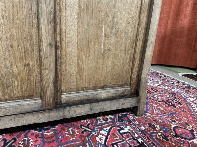 Armadio in rovere con ante scorrevoli degli anni '30