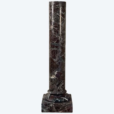 Colonne en marbre Levento, vers 1880