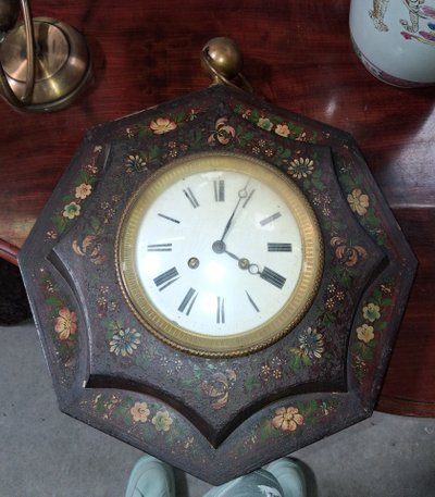 Octagonal wall clock painted with flowers, Napoleon III era