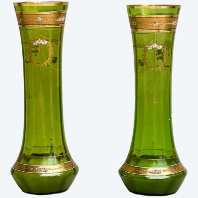 Paire de vases en verre