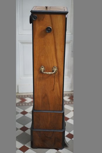 Stereoscopic floor station