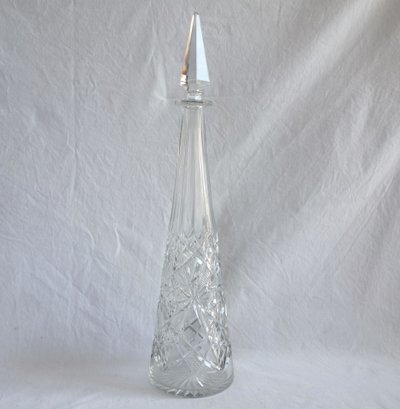 Lagny pattern cut crystal Rhine wine decanter by Baccarat - 42cm