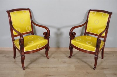 Suite de quatre fauteuils Restauration en acajou, vers 1820