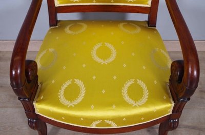 Suite de quatre fauteuils Restauration en acajou, vers 1820