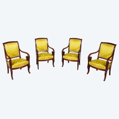 Suite de quatre fauteuils Restauration en acajou, vers 1820