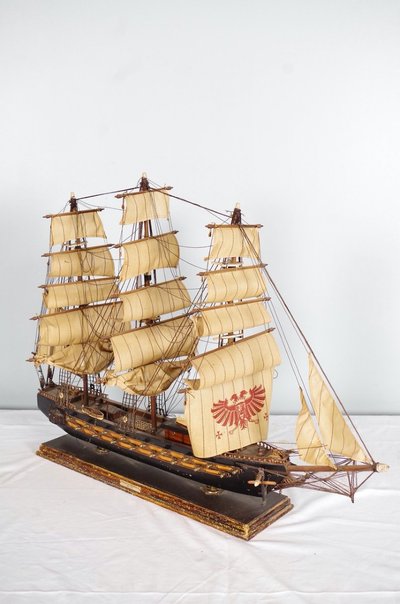 Maquette de frégate espagnole du XVIIIe siècle – vers 1970