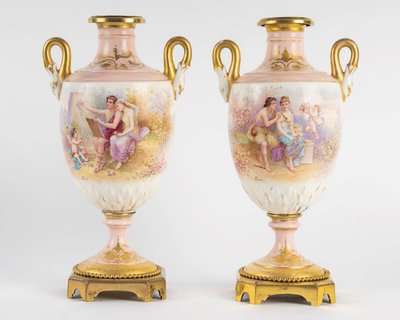 Pair of polychrome porcelain vases with hand-painted decoration, Sèvres style – Late 19th century