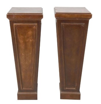 Pair Of Wooden Sculptures Representing 2 Bishops