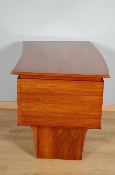 Bureau Art déco en noyer plaqué, vers 1930