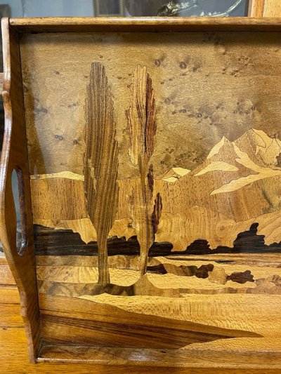 Vassoio intarsiato in stile Art Nouveau in legno pregiato, 1900 circa