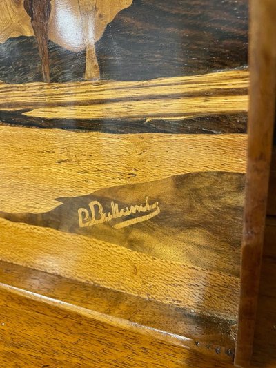 Vassoio intarsiato in stile Art Nouveau in legno pregiato, 1900 circa