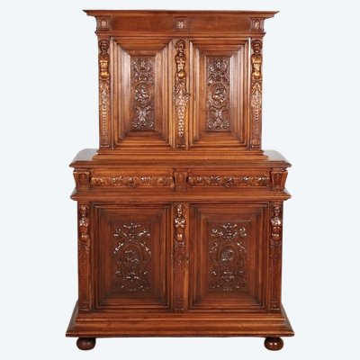 Buffet deux corps style Renaissance en noyer sculpté, vers 1880