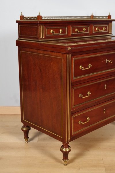 Commode-bureau Louis XVI en acajou et bronze doré – vers 1900