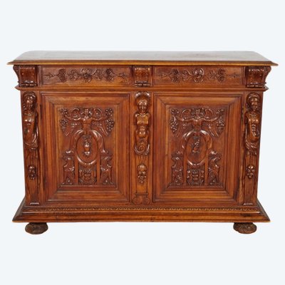 Buffet Renaissance en noyer sculpté, goût Hugues Sambin, vers 1880