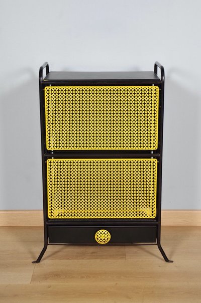 Mathieu Matégot – Armadio in metallo forato, 1950 circa