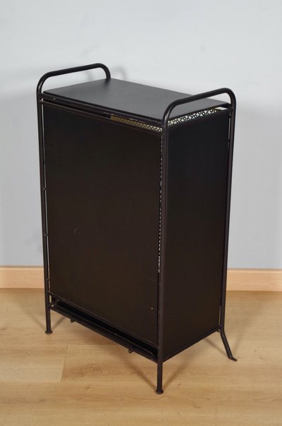 Mathieu Matégot – Armadio in metallo forato, 1950 circa