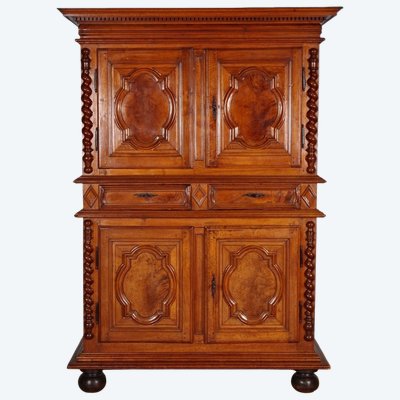 Buffet deux corps Louis XIII en noyer, vers 1640