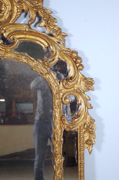 Large Regency-style mirror with gilt-wood frames and a mercury-coated mirror surface, circa 1880