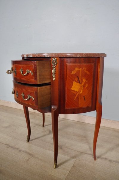 Commode demi-lune Transition en acajou, dans le goût de Mailfert