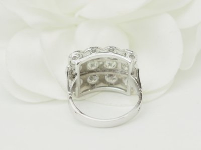 Anello Art Déco in platino con diamanti da 2 carati