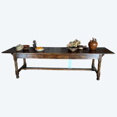 Table de ferme ou de collectivité en chêne Louis XIV, datant du XVIIIe siècle tablette amovible 