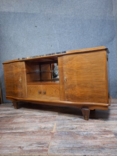 Credenza Art Déco in impiallacciatura di noce fiammato, opera francese degli anni '30.
