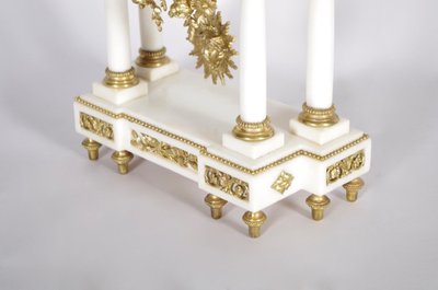 Louis XVI-style clock in marble and gilded bronze, circa 1880