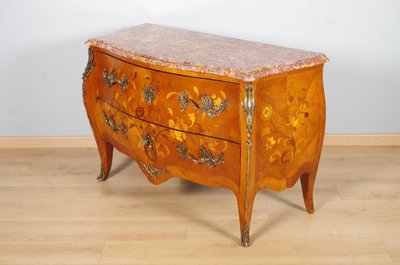 Commode Louis XV en bois de rose et marqueterie florale, vers 1950