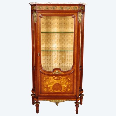 Vitrine im Stil Ludwigs XVI. aus Mahagoni, mit Intarsien und vergoldeter Bronze, um 1880