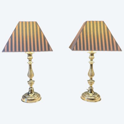 Large pair of 19th-century bronze lamps, 55 cm high