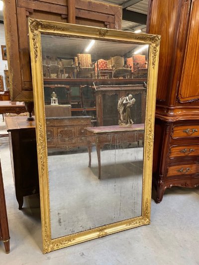 Louis-Philippe mirror in gilded wood with mercury-coated tin, circa 1840