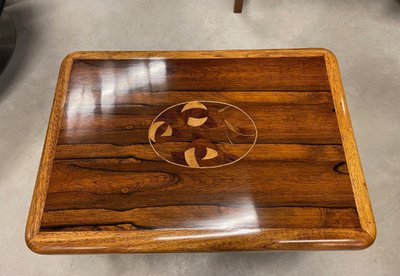 Table basse Art déco en palissandre marqueté, vers 1930
