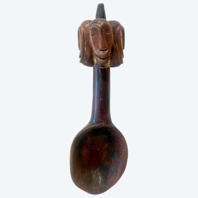 Grande cuillère en bois africaine anthropomorphe 