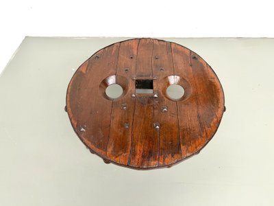 Circular Brutalist coffee table in solid wood – Brazilian Folk Art, 1950s
