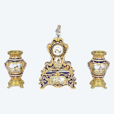 Garniture de cheminée en faïence de Nevers, Antoine Montagnon – vers 1880