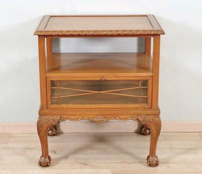 Table desserte Chippendale en acajou sculpté, pieds Claw and Ball