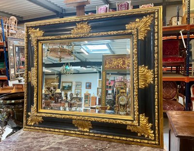 Grand miroir Louis XIV en bois noirci et doré, vers 1880