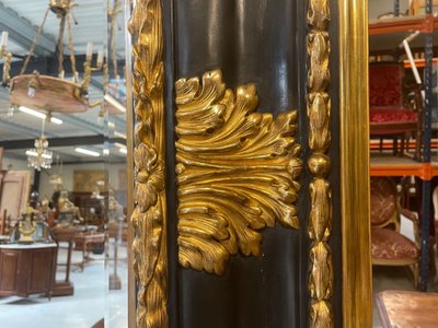 Grand miroir Louis XIV en bois noirci et doré, vers 1880