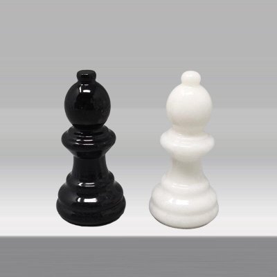 Vintage 1970s Italian Volterra Alabaster Chess Set – Handmade, Excellent Condition