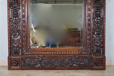 Important miroir Renaissance en noyer sculpté, vers 1880