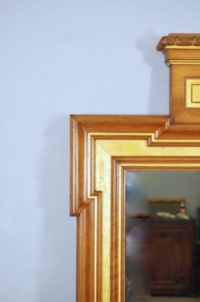 Important miroir Louis XIV en noyer et bois doré, vers 1900